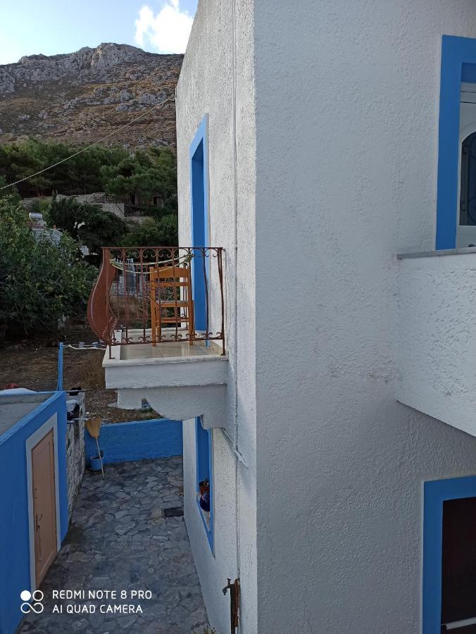 Giannis Apartments By Climbing House Panormos  Bagian luar foto