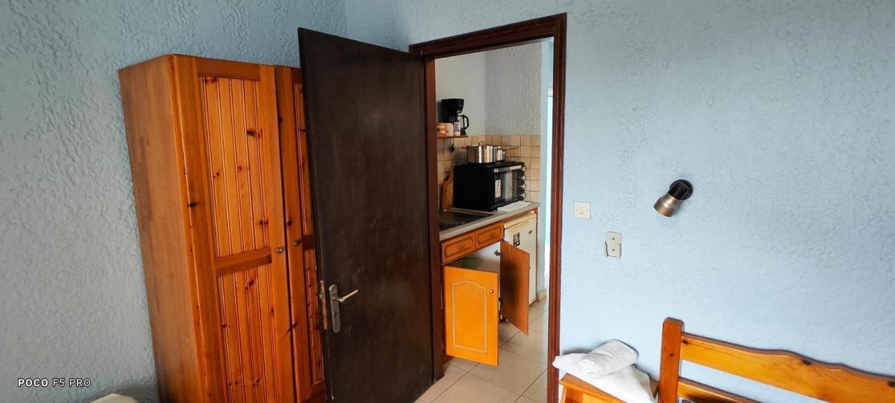 Giannis Apartments By Climbing House Panormos  Bagian luar foto