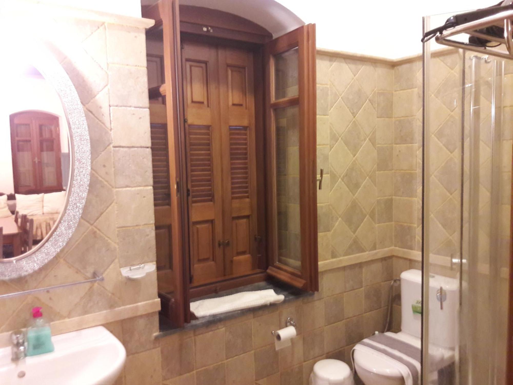 Giannis Apartments By Climbing House Panormos  Bagian luar foto