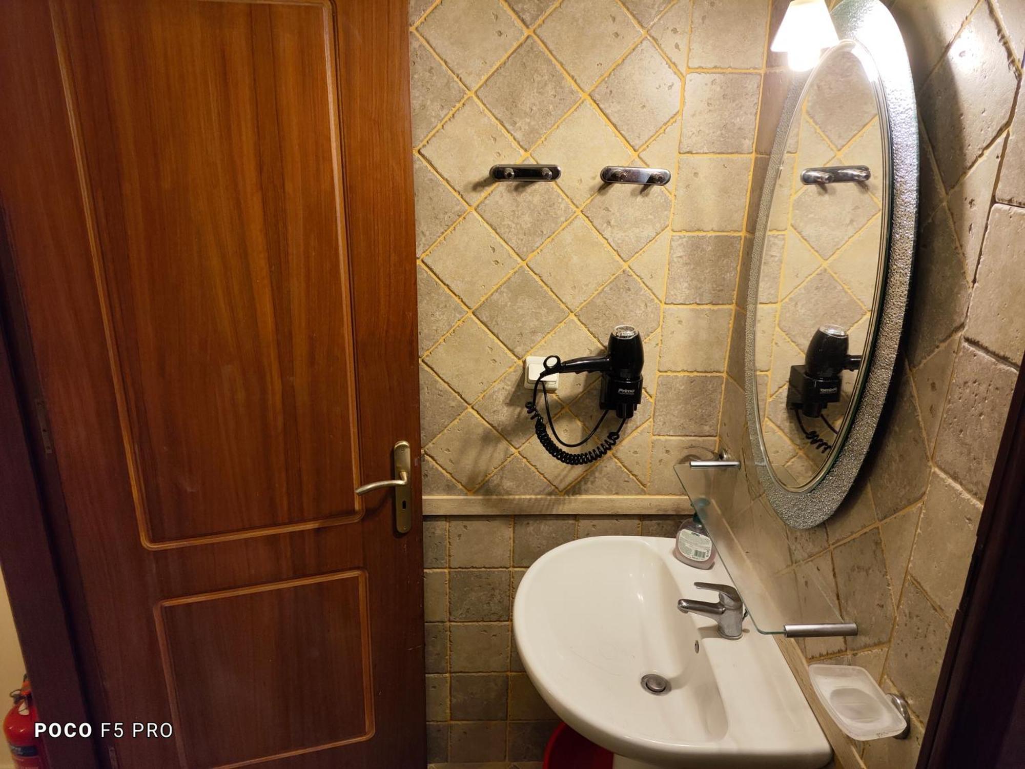 Giannis Apartments By Climbing House Panormos  Bagian luar foto