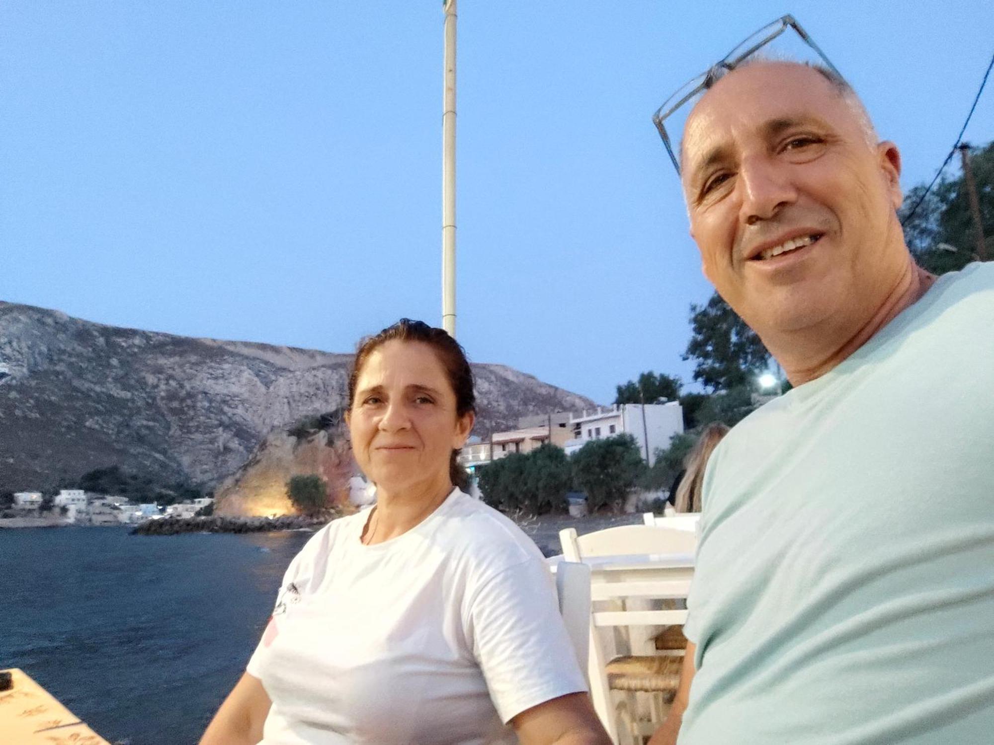 Giannis Apartments By Climbing House Panormos  Bagian luar foto